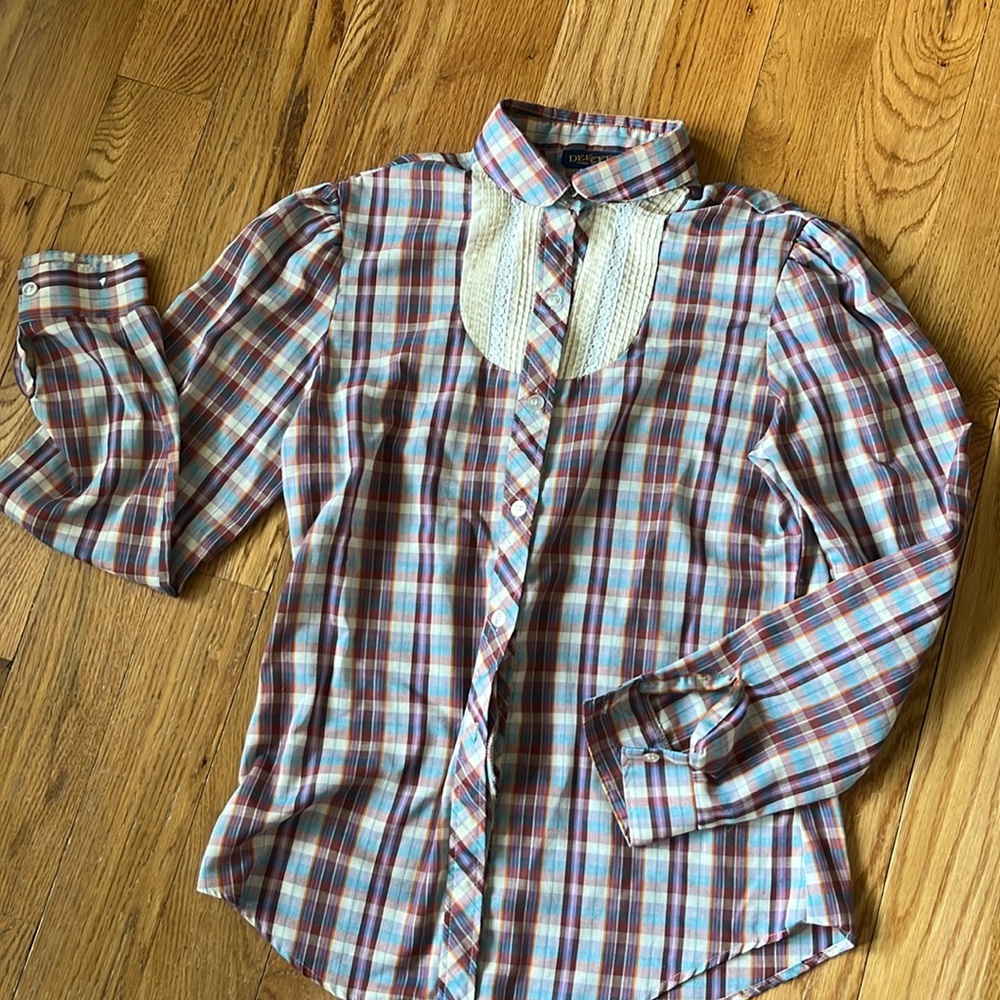 Women’s vintage plaid with lace detail top button down